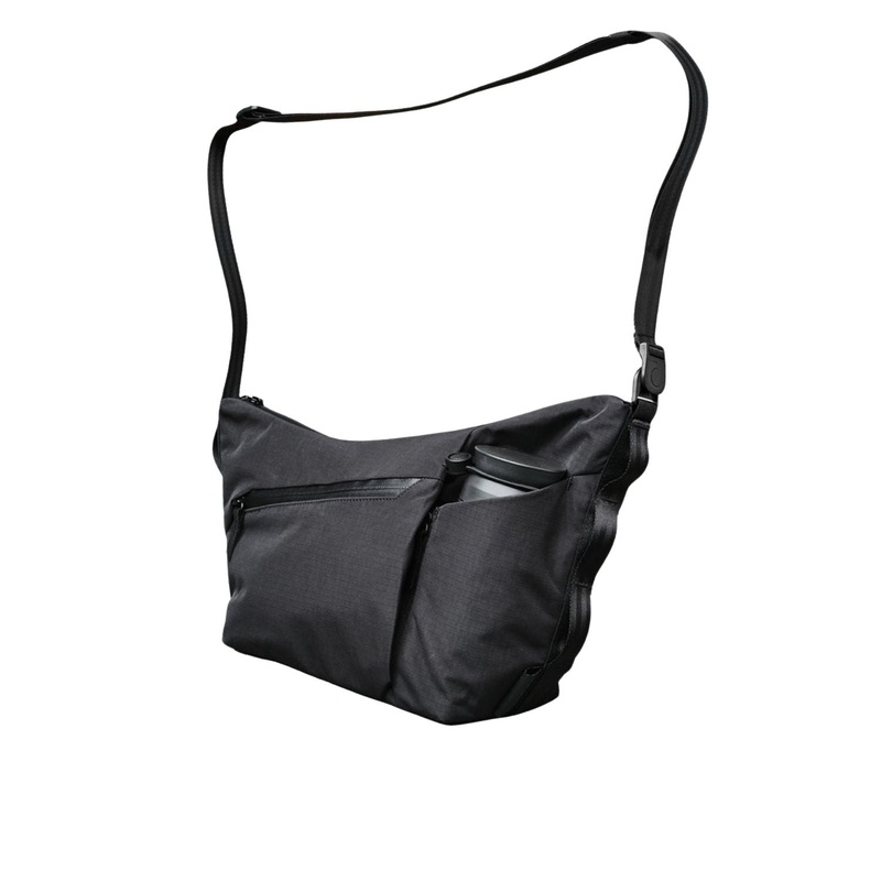 ALPAKA Flow Satchel Axoflux 210D (Black)