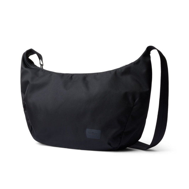 Bellroy Laneway Crescent Bag 7L – Ink