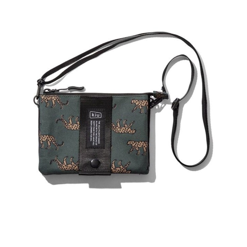 KiU Etiquette Water Repellent Pouch (Leopard)