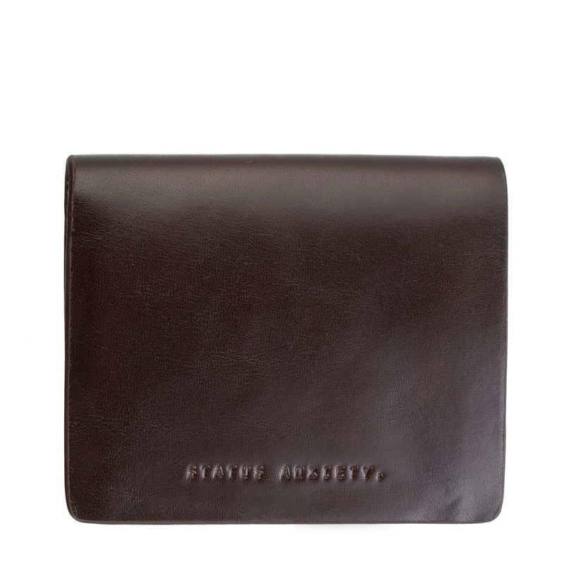Status Anxiety Nathaniel Wallet – Chocolate