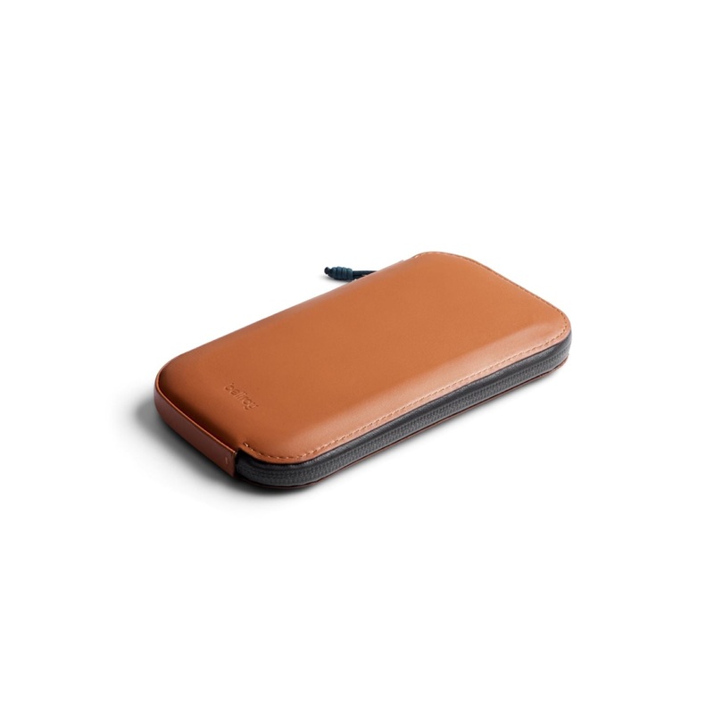 Bellroy All Conditions Phone Pocket Plus Leather – Bronze