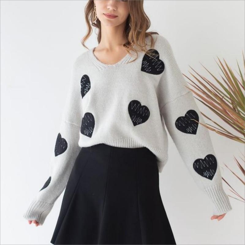 Fashion Girls Applique Embroidery Process Sweaters for Women Batwing Sleeve Short Women Pullovers Loose V-Neck Women Sweater – Ladies Sweater and Striped Sweater price|S, S/M/L/Customized Size