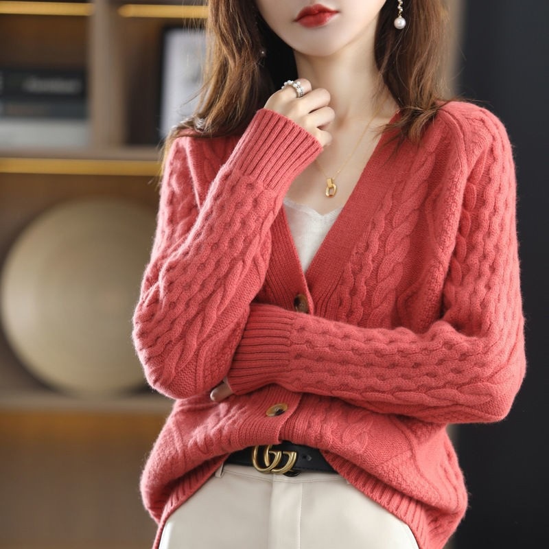 2022 New Arrival Custom Fashionable Warm Ladies Outdoor V Collar Button Women Fleece Jacket – Knitted Cable Sweater and Chunky Knit Cardigan price|L