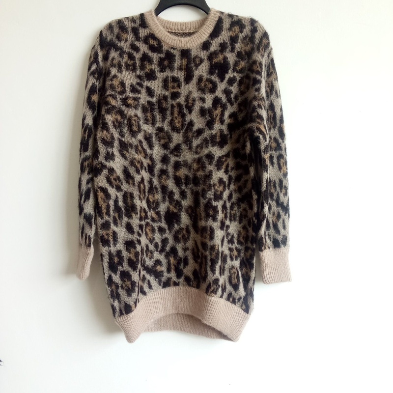 Lasies fashion Brown Leopard Intarsia Sweater with Round Neck – Sweater with Round Neck and Army Green Print price|S