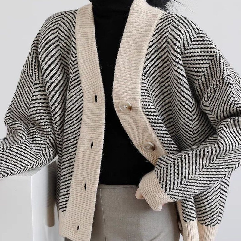 Claasical Jacquard Cashmere Cardigan Sweater Neckless Knitted Cardigan Sweater – Clothing and Knitwear price|S
