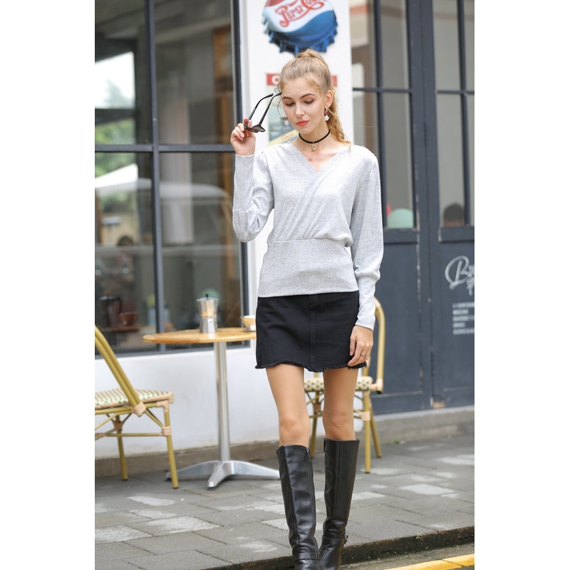 Sexy V-Neck Casual Apparel Lantern Sleeve Solid Knitted T-Shirt – Dress and Clothes price|S